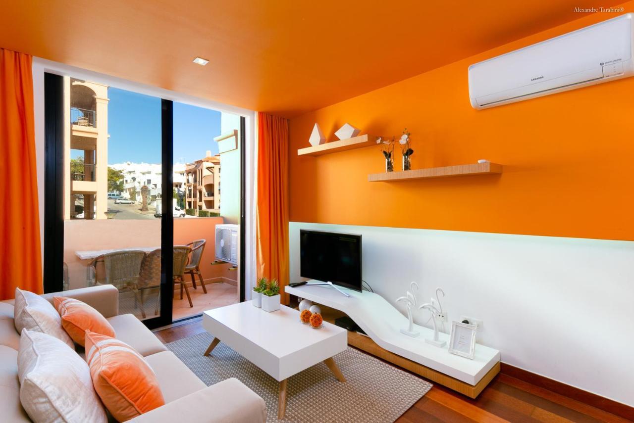 Luzbay Pool Apartments エクステリア 写真