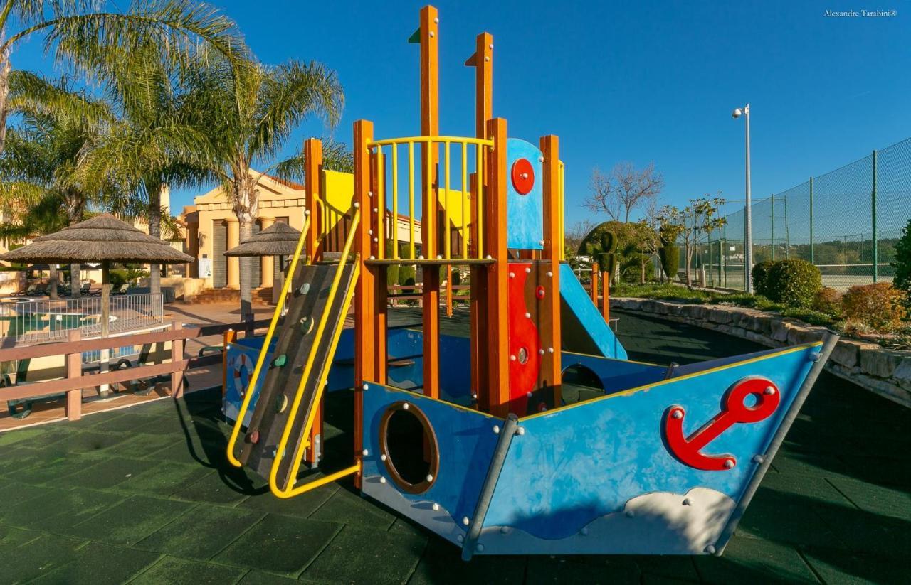 Luzbay Pool Apartments エクステリア 写真