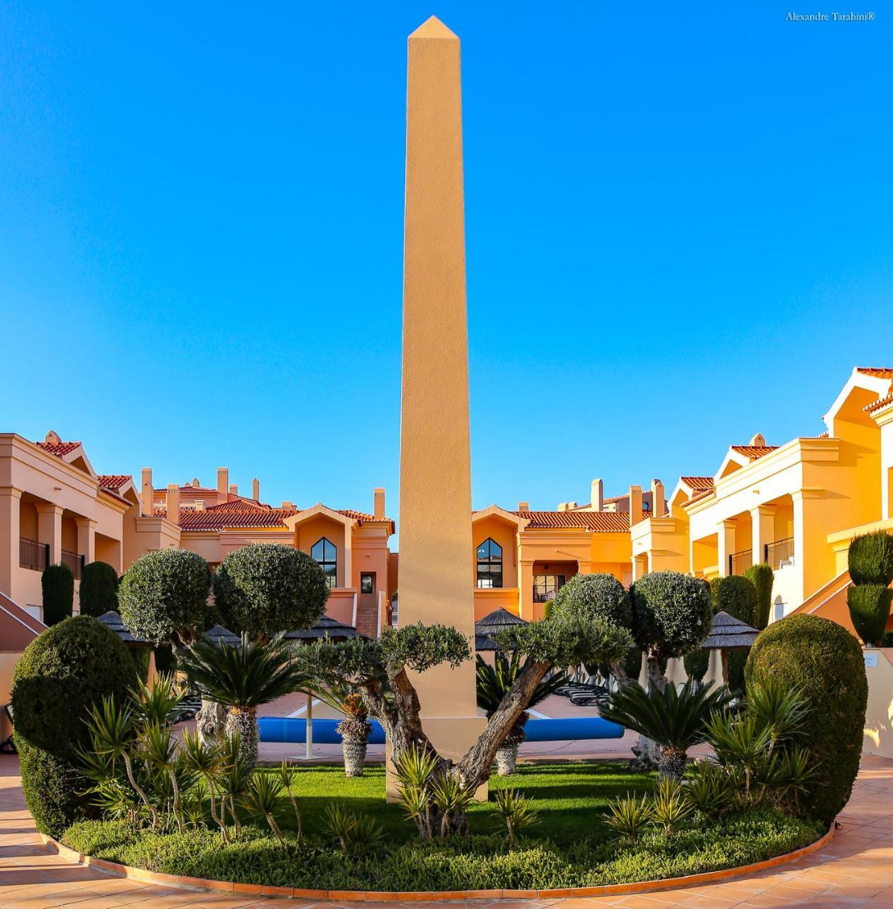 Luzbay Pool Apartments エクステリア 写真