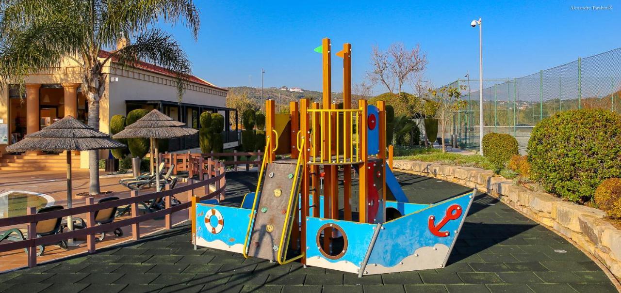 Luzbay Pool Apartments エクステリア 写真